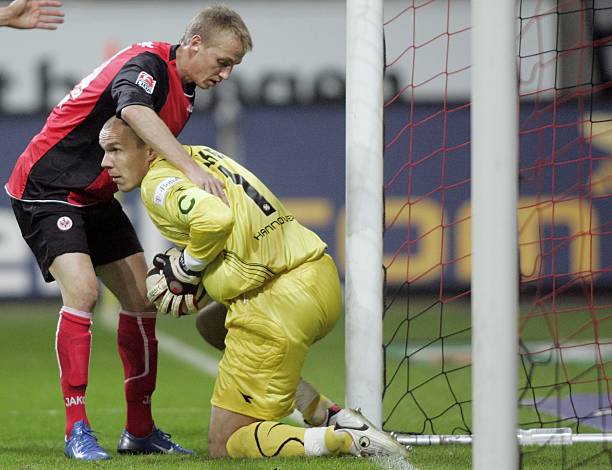 莫塔依然致 莫塔依然致