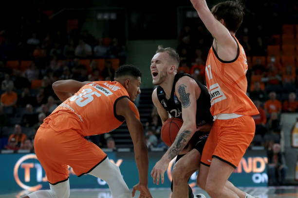 之一决赛 之一决赛